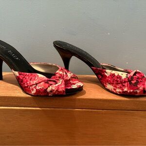 White House Black Market Red and Pink Heels Elegant Design